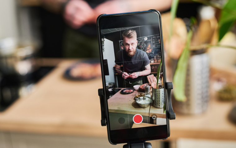 Pitch vidéo face caméra